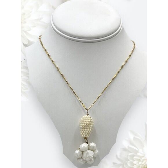 Lenora Dame Designer Beautiful Gold Tone Chain Necklace and Pearl Flower Pendant - Picture 3 of 9